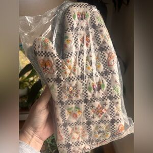 VINTAGE NEW PAIR 60'S 70'S QUILTED OVEN MITTS POT HOLDER PATCHWORK DESIGN